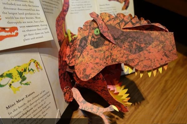 ⏰Ugens specialtilbud: 60 % raba🦖3D-leksikon Prehistorica Dinosaurs📙HARDCOVE